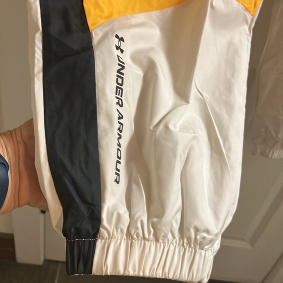Under Armour Athletic/Athleisure Jogger/Windpants, NWT! - Picture 3 of 8